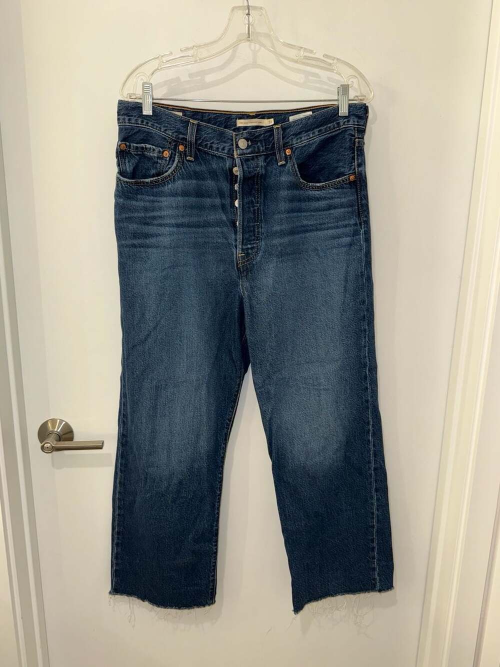 Levi's Premium Ribcage Straight Ankle Jeans 31x27